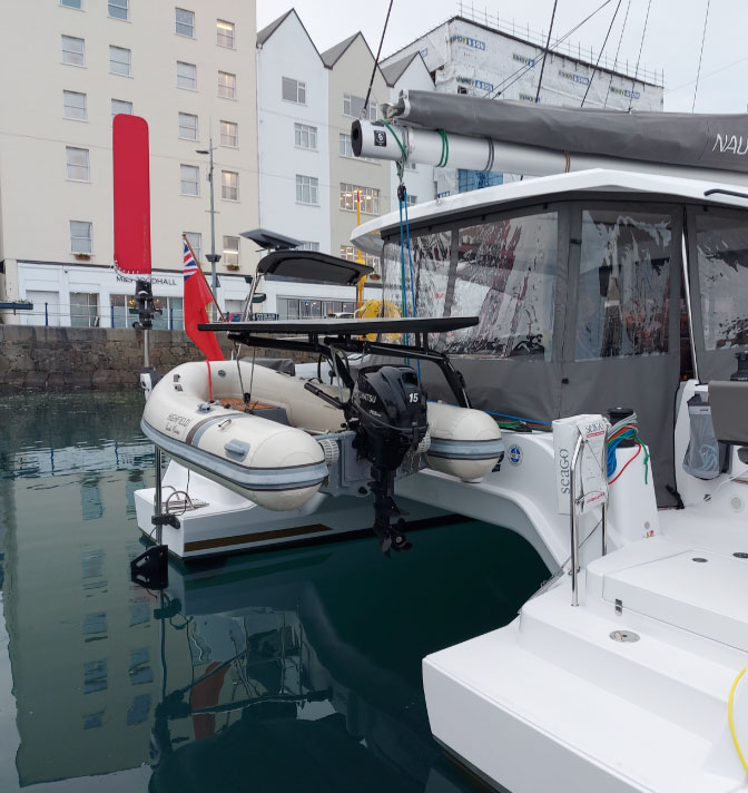 Features-multihull-all-boats